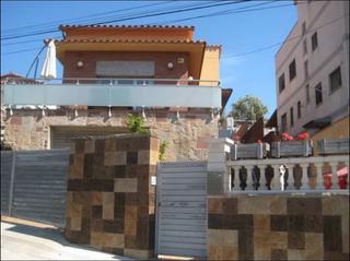 Xalet  Valls. Solvia inmobiliaria  chalet independiente sant vicenç dels horts