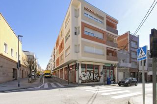 Local Comercial  C/ transversal. Solvia inmobiliaria  locales terrassa