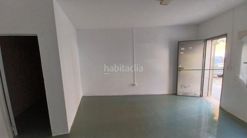 Foto 201ed2e6-ee05-4a1c-90f7-41b240c91d36. Alquiler local comercial solvia inmobiliaria locales en Huelva