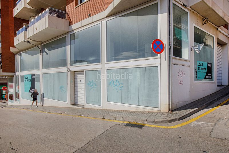 Foto e13d29c5-d107-43f3-892b-300aa99b8096. Local comercial a Mercat-Mas Moixa Blanes