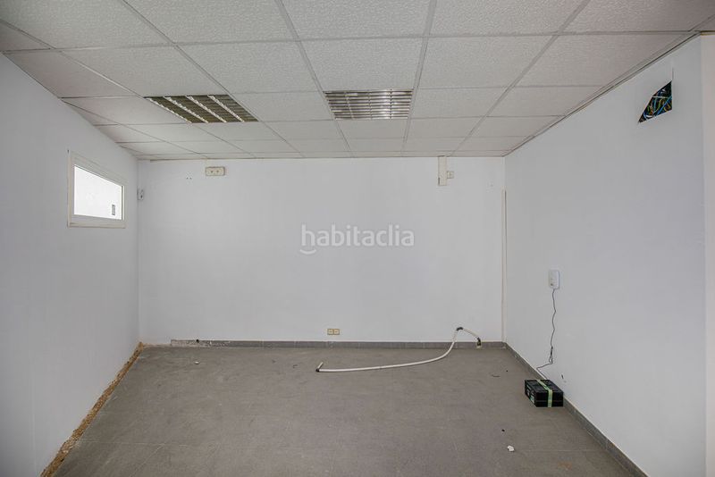Foto efa73afa-f936-4348-9cd5-010e1c4253f6. Local comercial a Mercat-Mas Moixa Blanes
