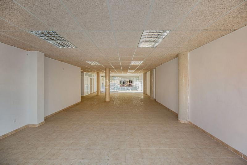 Foto f55e047e-20f9-42d2-b45b-2c655e4854c8. Local comercial a Mercat-Mas Moixa Blanes