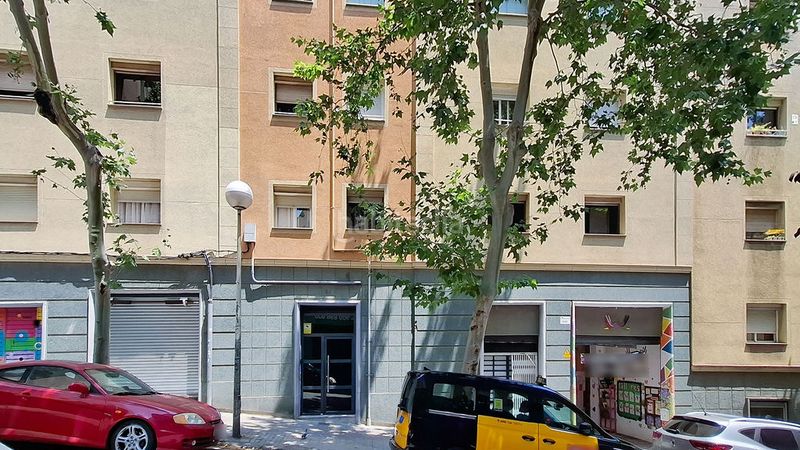 Foto d63f4d46-c0bb-4ce1-b72c-be2e0dd1ed8b. Pis a Turó de la Peira Barcelona