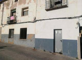 Casa aparellada  Portal donil. Solvia inmobiliaria  chalet adosado castalla