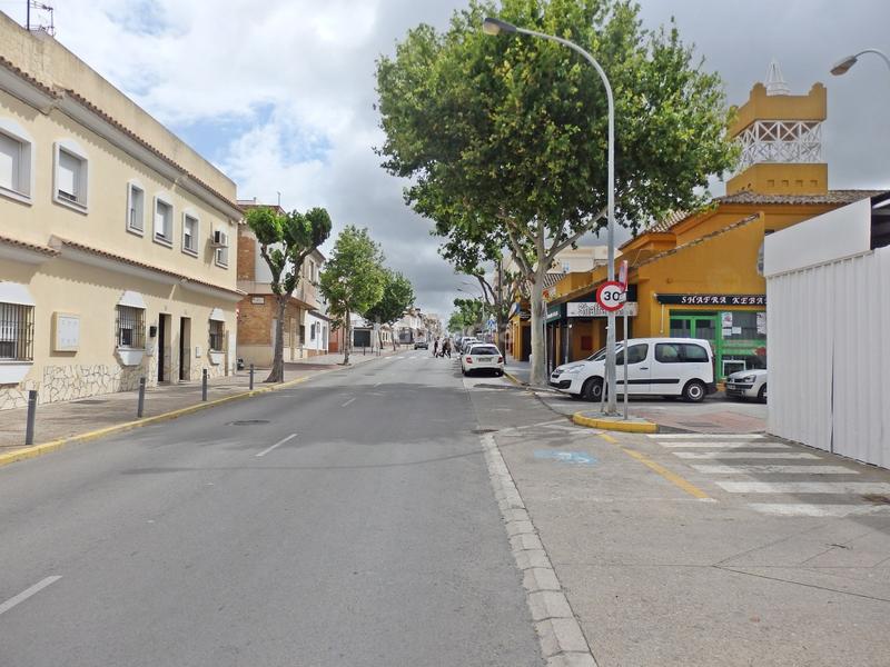 Foto a2166c23-02cb-4377-bc25-1fb4a7d36809. Locale commerciale in La Banda - Campo de Fútbol Chiclana de la Frontera