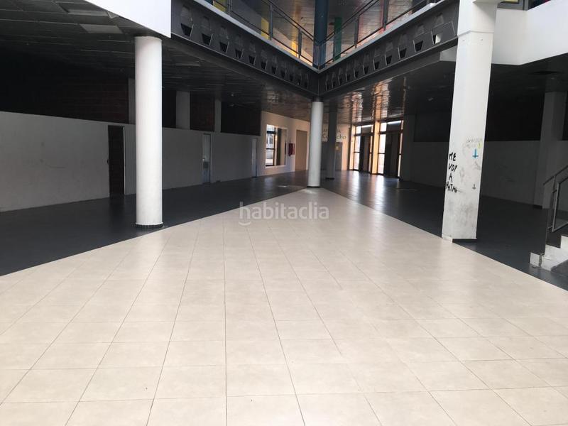 Foto becd0467-edab-47d0-a009-f0a972900f93. Locale commerciale in Cabanillas del Campo