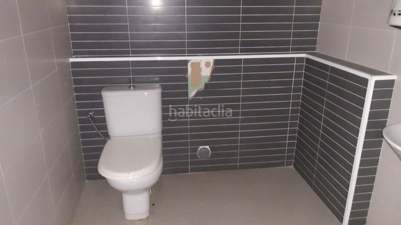 Foto fe271f11-efa3-4dd1-b041-ec5d265597d5. Local comercial a Can Boada Terrassa
