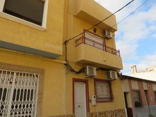 Xalet  C/ vicario manresa. Solvia inmobiliaria  casa redován