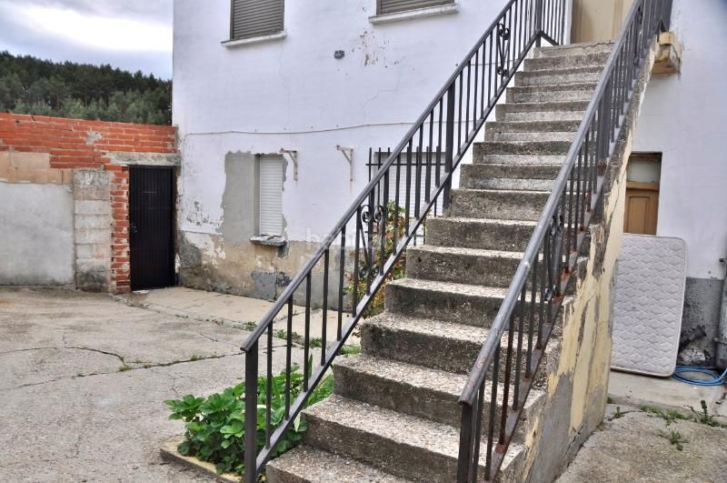 Foto 89c80a07-6f23-4b13-859b-f1fdfc6245ae. Edifici a Guardo