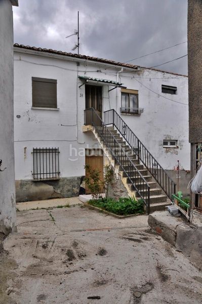 Foto b96cfbe4-ed79-4ea5-af49-7168cd264a5b. Edifici a Guardo