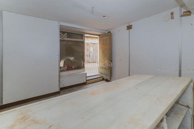 Foto 4166f166-d450-49cf-9256-c82b3d38a5c2. Business premise in Cardona