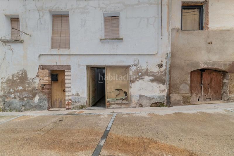 Foto 72315ccc-31c8-41ff-bd84-3a84f3109d15. Business premise in Cardona