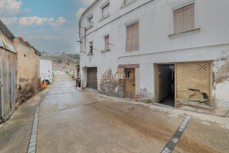 Foto c2267bbc-b006-4a19-ac61-2c3dfa0f03d1. Business premise in Cardona