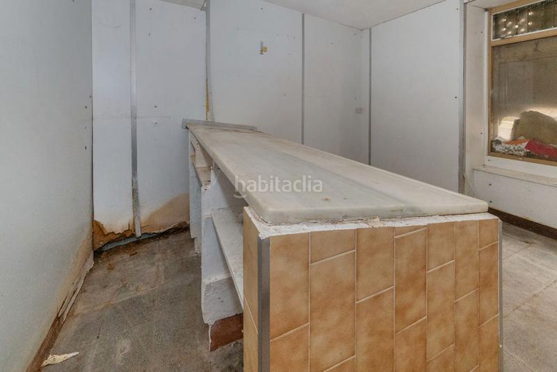 Foto f93c6452-6ca0-4a45-9ee4-cc1f4bfe3290. Business premise in Cardona