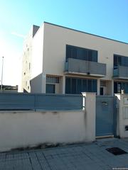Casa aparellada  C/ pagesia. Solvia inmobiliaria  chalet adosado abrera