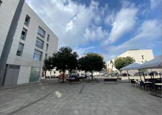 Locale commerciale  C/ del celler. Solvia inmobiliaria  locales terrassa