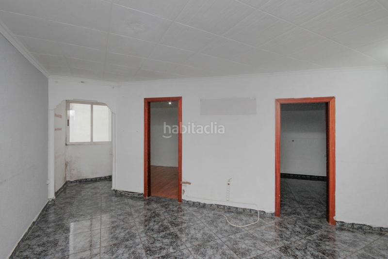 Foto 52691325-45a0-48b3-9963-e9a3f4787699. Flat in Can Mariner Santa Coloma de Gramenet