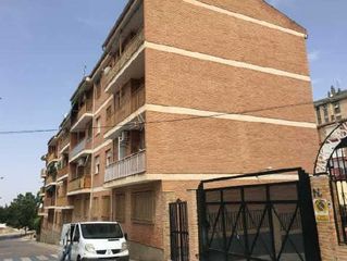 Flat  C/ francisco de paula vallad. Solvia inmobiliaria  piso granada