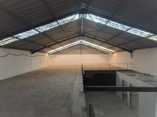 Nau industrial  Reyes catolicos. Solvia inmobiliaria  nave industrial chiclana de la frontera