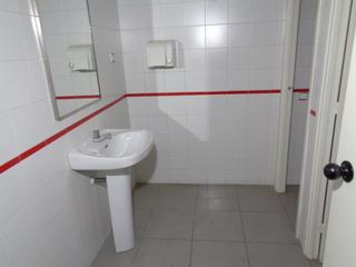 Location Local commercial  Montcada. Solvia inmobiliaria  locales terrassa
