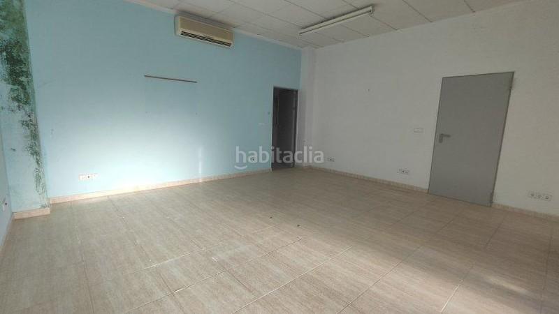 Foto 80b1a514-658a-4569-8650-c2be5d283e86. Local comercial solvia inmobiliaria locales montroig del camp en Miami Platja