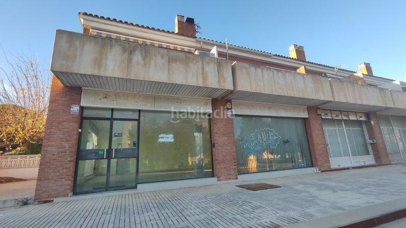 Foto cb2e3567-1a66-4dd4-ba07-734d2ae3710e. Local comercial solvia inmobiliaria locales montroig del camp en Miami Platja
