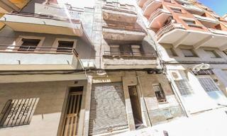 Piso  C/ de ca n´als. Solvia inmobiliaria  piso hospitalet de llobregat el