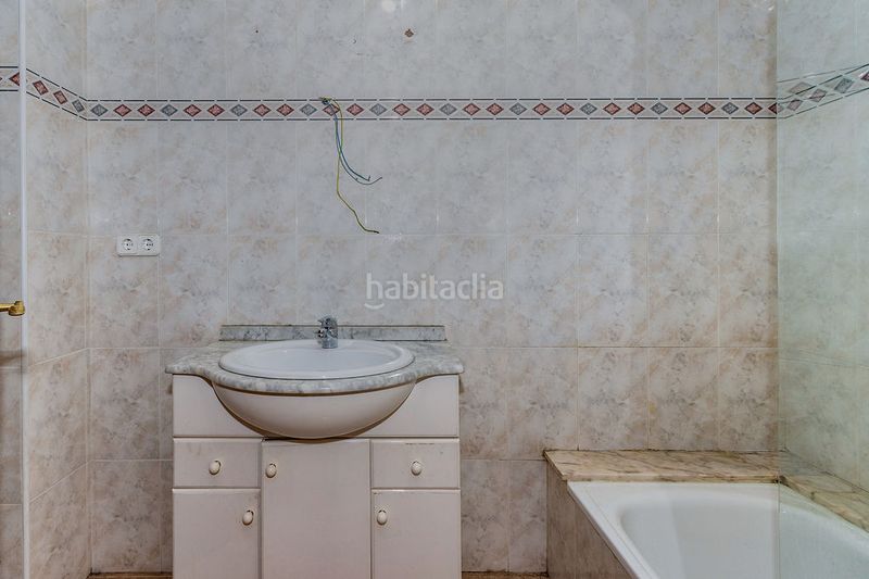 Foto a4dfaa95-fddb-492c-894e-854ceec38015. Pis amb calefacció a Balaguer