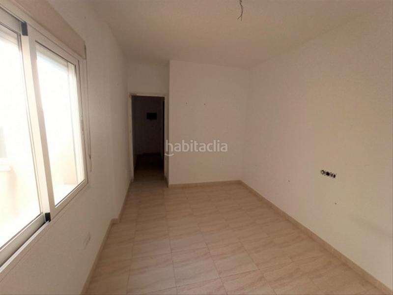 Foto 91ca4d3c-3a9a-42ec-b7a1-da625362e83e. Pis a Zurgena