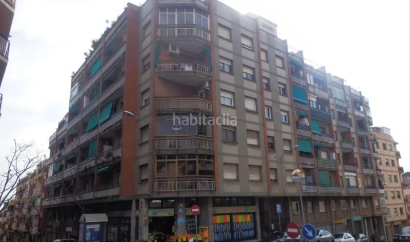 Foto 2b01344f-f259-42a8-b216-56da748ed74e. Piso solvia inmobiliaria piso en Singuerlín Santa Coloma de Gramenet