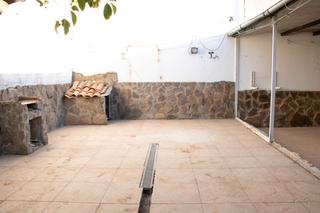 Casa aparellada  C/ san juan. Solvia inmobiliaria  chalet adosado santa marta