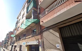 Piso  C/ víctor balaguer. Solvia inmobiliaria  piso badalona