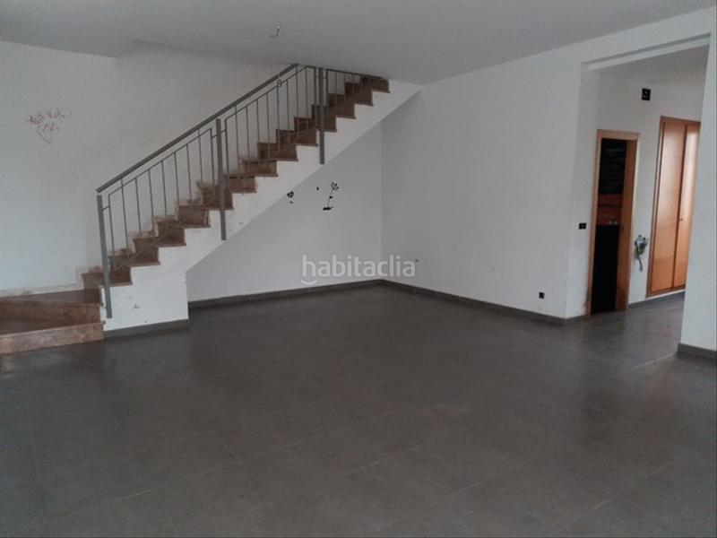Foto 980df1a8-5e77-4d00-8e6a-0c3d1ad466dd. Chalet solvia inmobiliaria chalet independiente en Montroy
