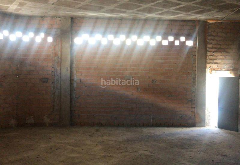 Foto c22da65f-4b1a-4f31-ac15-28cdda716cbe. Local commercial dans Barrios (Los)