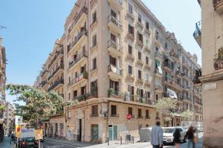 Pis  C/ tapioles. Solvia inmobiliaria  piso barcelona