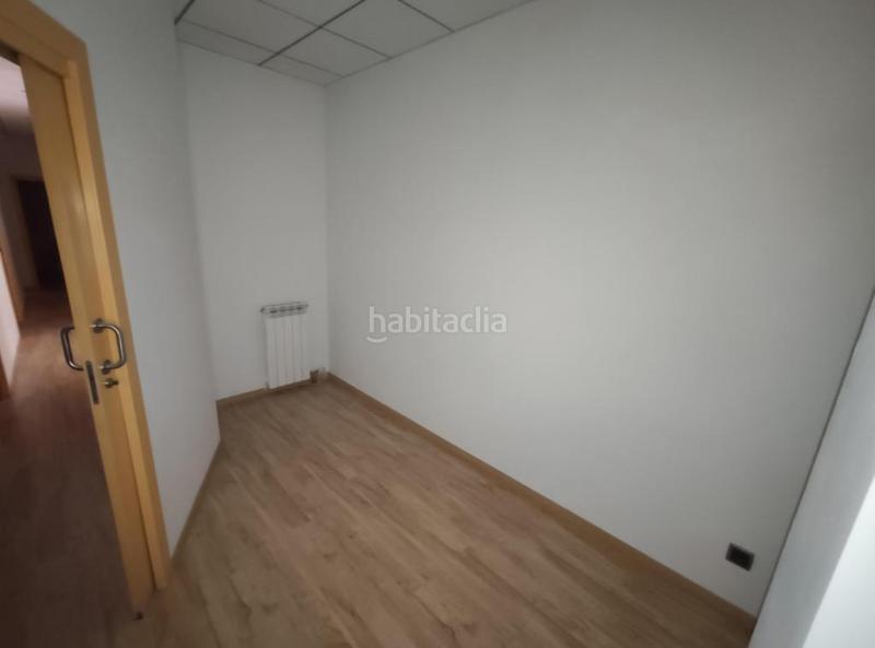 Foto c8b22aeb-ef3f-436b-9832-15afe65df04f. Local commercial dans Centelles