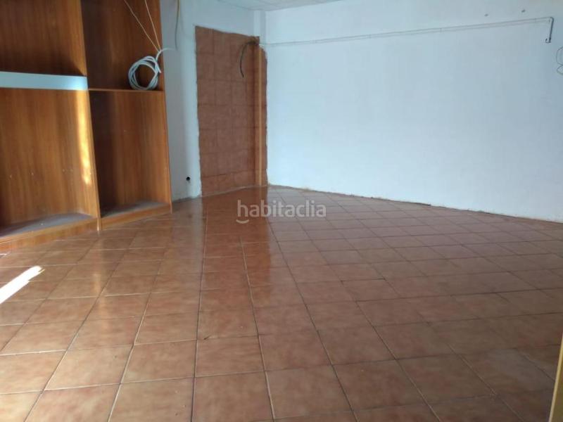 Foto 5662c0dc-51ff-4c65-961a-de0dfa9b591e. Local comercial solvia inmobiliaria locales en Campclar Tarragona