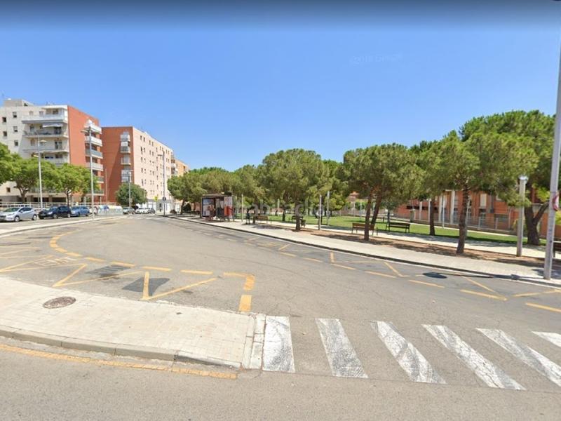 Foto 77961ea1-b059-468c-85eb-e23f7a565ef4. Local comercial solvia inmobiliaria locales en Campclar Tarragona