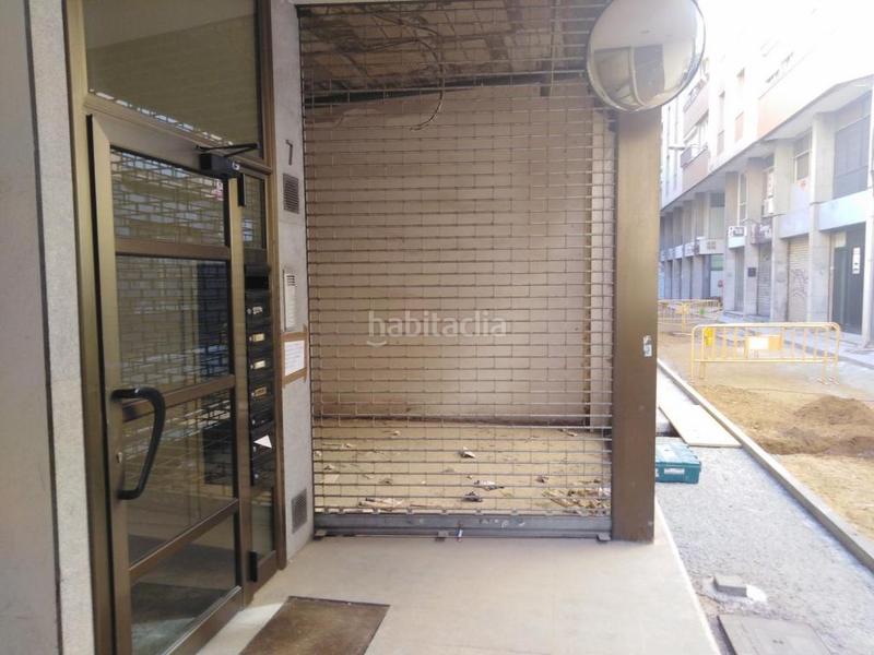 Foto 5a4c37a2-5128-46a2-a78a-0ba63ea753d3. Local comercial a Eixample Nord Girona