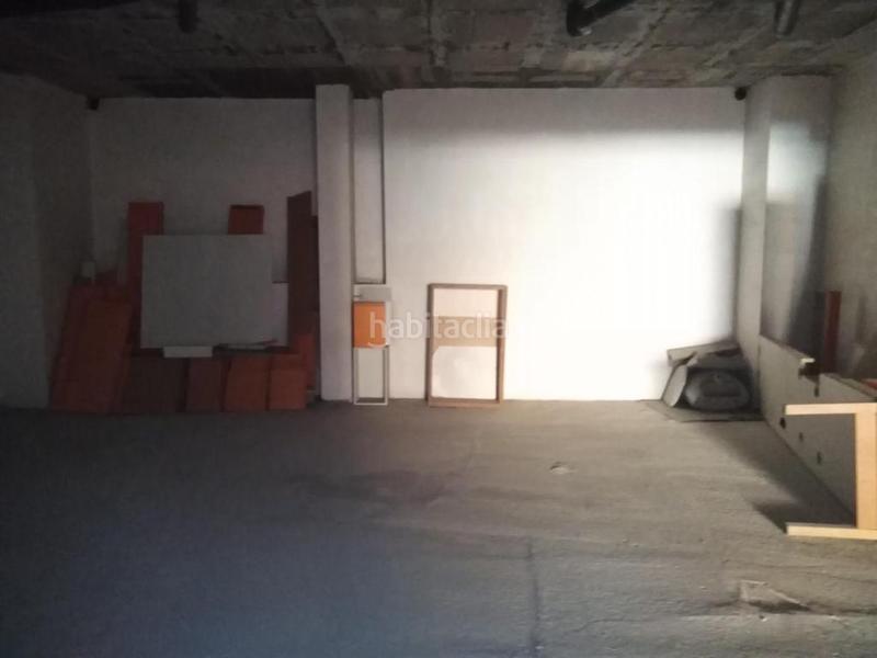 Foto d0bdf115-3217-45aa-b5f0-97ddcf49a1a5. Local comercial a Eixample Nord Girona