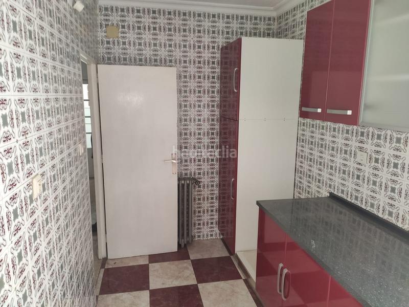 Foto e7524643-5c44-4387-ba15-f28d45385970. Piso solvia inmobiliaria piso en Centro Puertollano