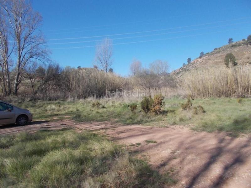 Foto ca7f3fc8-9cc0-42d8-a9cd-faf941e428ae. Finca rústica a Jarafuel