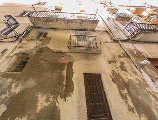 Xalet  C/ tomas cayla. Solvia inmobiliaria  casa valls