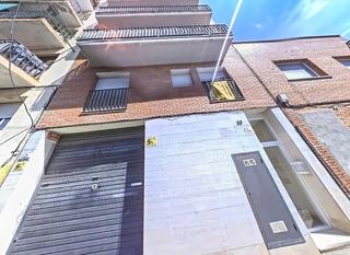 Pis  C/ font del ferro. Solvia inmobiliaria  piso rubí