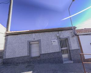 Xalet  C/ carmen. Solvia inmobiliaria  chalet independiente puertollano