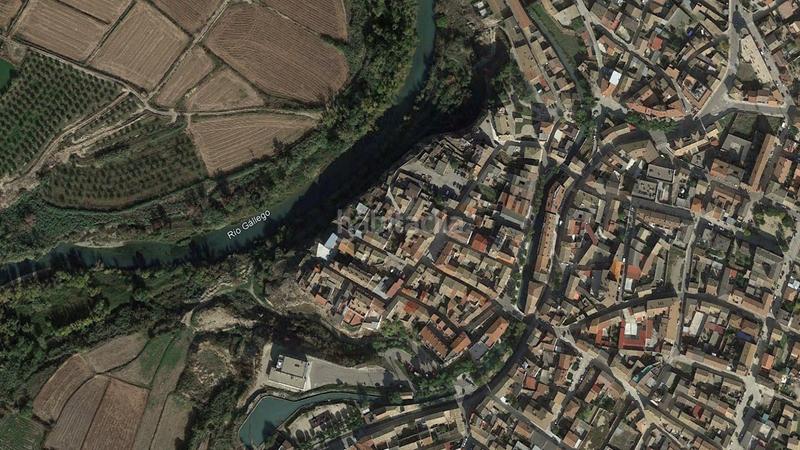 Foto 274cb458-e9b5-4553-b4b9-dcee104792d0. Finca rústica solvia inmobiliaria solares en San Mateo de Gállego