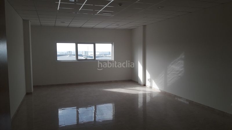 Foto a9cfa023-aab3-4949-b85a-803c26e2437b. Oficina a Lorquí