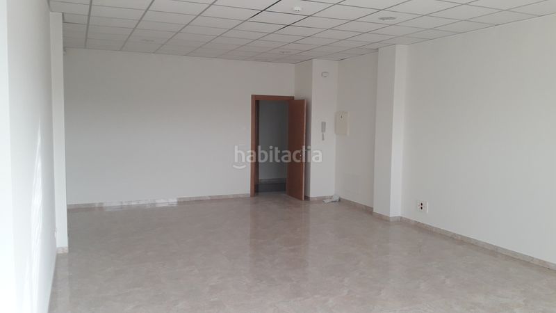 Foto bb398666-e241-4444-9cbc-bea326a1fa04. Oficina a Lorquí