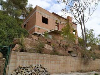Xalet  C/ ronda del bosc. Solvia inmobiliaria  chalet independiente rellinars