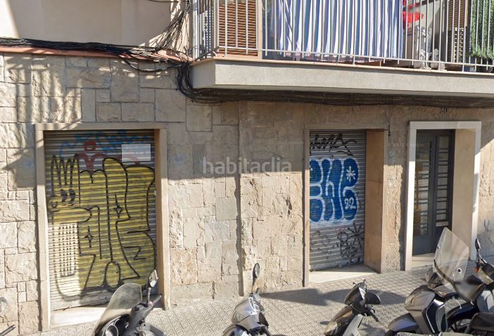 Foto afb5f60b-be8c-4fc1-9348-4e48a7bf4369. Local comercial a La Bordeta Barcelona